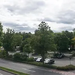 Zentrale & Frisch Renovierte Am Bahnhof Apartament Kirchheim unter Teck