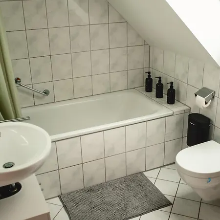 Zentrale & Frisch Renovierte Am Bahnhof Apartamento Kirchheim unter Teck