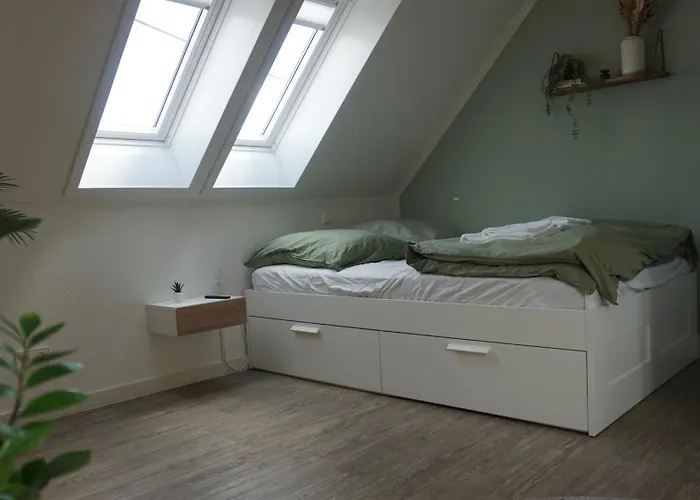 Zentrale & Frisch Renovierte Am Bahnhof * Kirchheim unter Teck